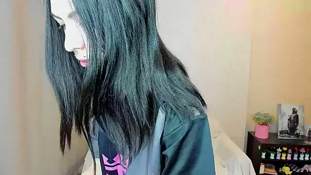 ErlinaBuoy online show from 06/19/26, 07:01