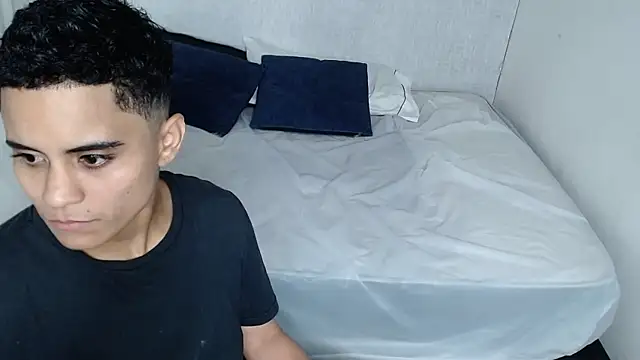 Liiamthompson online show from 03/06/25, 04:08