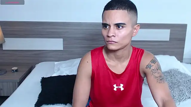 Liiamthompson online show from 10/28/25, 07:38