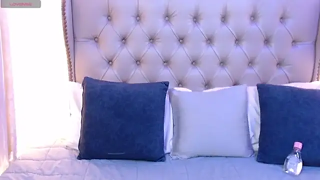 Liiamthompson online show from 07/06/26, 03:03