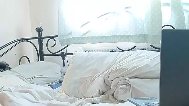 Snapshot of Demi_WelshX chatting on 09/09/25, 09:20 Demi WelshX online show from 09/09/25, 09:20