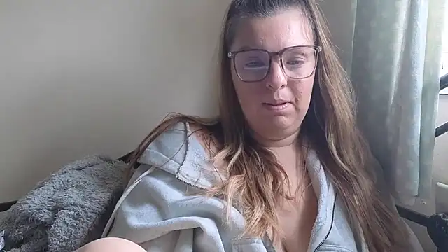 Snapshot of Demi_WelshX chatting on 10/15/25, 09:09 Demi WelshX online show from 10/15/25, 09:09