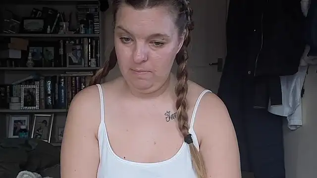 Snapshot of Demi_WelshX chatting on 11/12/25, 11:54 Demi WelshX online show from 11/12/25, 11:54