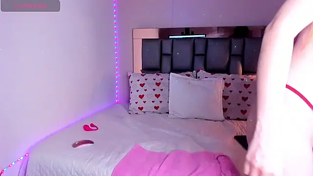 SofiArias online show from 10/07/25, 09:56