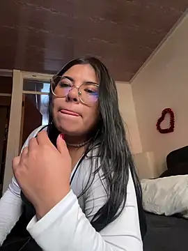 viccky vick online show from 03/04/25, 03:37