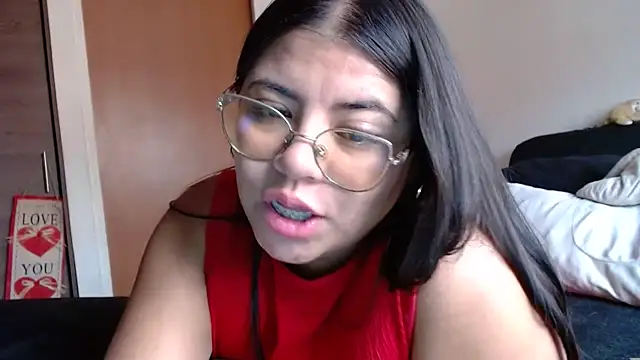 Snapshot of viccky_vick chatting on 01/05/26, 05:27 viccky vick online show from 01/05/26, 05:27