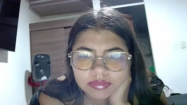 Snapshot of viccky_vick chatting on 01/09/26, 02:25 viccky vick online show from 01/09/26, 02:25