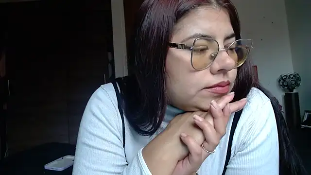 Snapshot of viccky_vick chatting on 02/15/26, 05:31 viccky vick online show from 02/15/26, 05:31