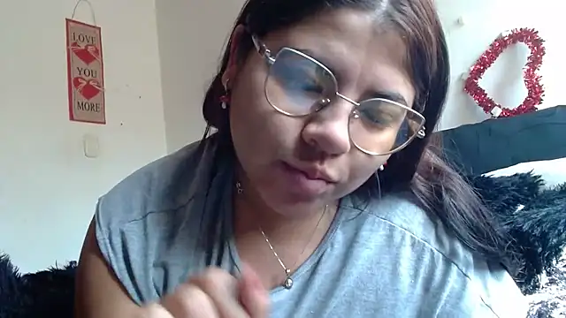 Snapshot of viccky_vick chatting on 03/01/26, 03:14 viccky vick online show from 03/01/26, 03:14