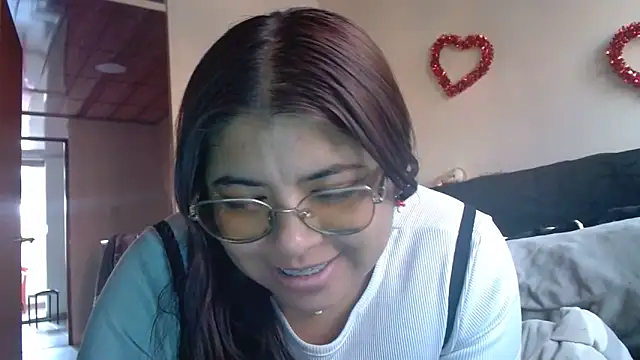 Snapshot of viccky_vick chatting on 03/14/26, 10:15 viccky vick online show from 03/14/26, 10:15