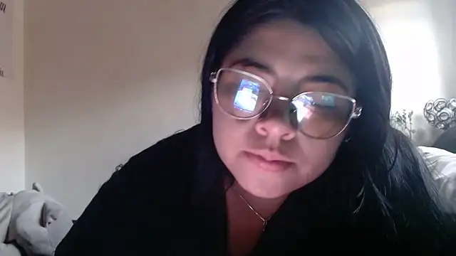 Snapshot of viccky_vick chatting on 04/01/26, 10:07 viccky vick online show from 04/01/26, 10:07