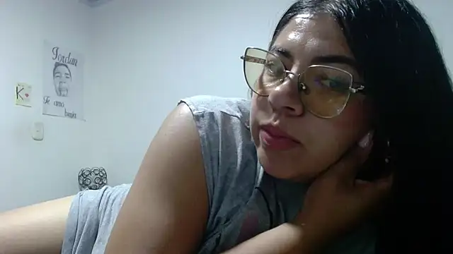 Snapshot of viccky_vick chatting on 06/04/26, 03:12 viccky vick online show from 06/04/26, 03:12