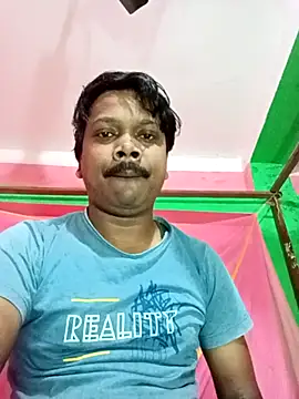 Snapshot of romantictubai chatting on 11/08/25, 11:14 romantictubai online show from 11/08/25, 11:14