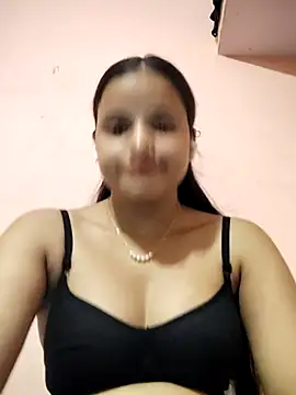 Snapshot of RAYI_123 chatting on 04/26/26, 03:42 RAYI 123 online show from 04/26/26, 03:42