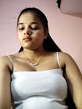 Snapshot of RAYI_123 chatting on 05/06/26, 05:57 RAYI 123 online show from 05/06/26, 05:57