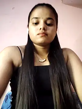 Snapshot of RAYI_123 chatting on 05/10/26, 02:33 RAYI 123 online show from 05/10/26, 02:33