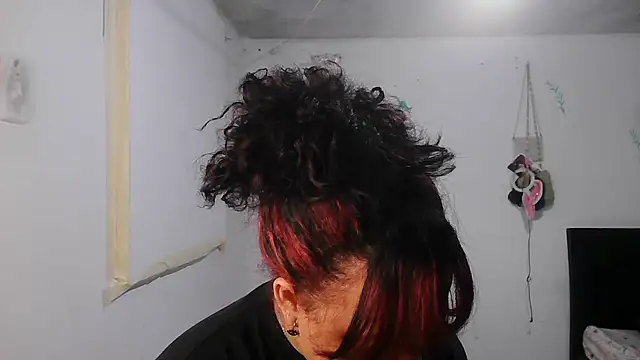 alexandraluv online show from 11/25/25, 11:27