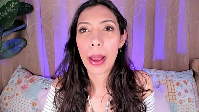 Miss veronicaa2 online show from 06/23/26, 01:53
