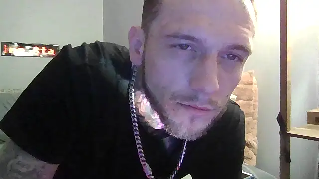 cruz815 online show from 05/12/26, 01:03