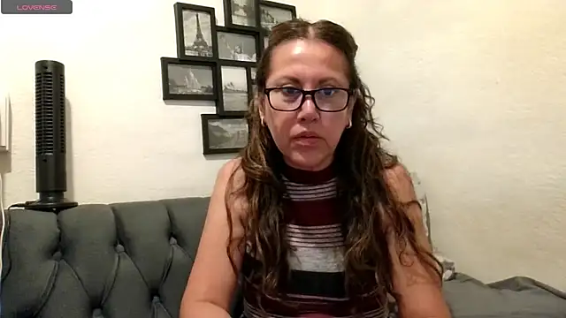 MirandaLatinaLovely online show from 05/02/26, 06:02