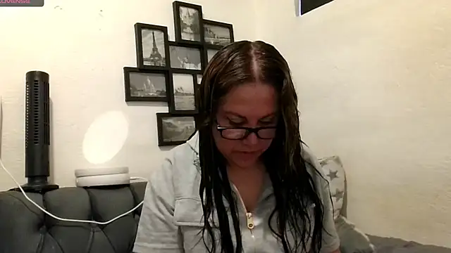 MirandaLatinaLovely online show from 05/05/26, 05:21