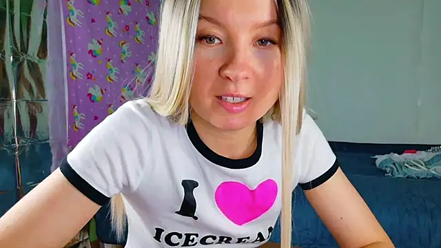 Snapshot of TwerkingCheerleader chatting on 11/02/25, 10:50 TwerkingCheerleader online show from 11/02/25, 10:50