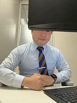 Snapshot of Nobu_469 chatting on 12/15/25, 02:16 Nobu 469 online show from 12/15/25, 02:16