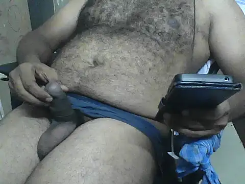 Snapshot of awesomeroc123 chatting on 11/07/25, 05:46 awesomeroc123 online show from 11/07/25, 05:46