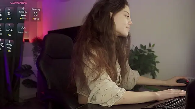 MilaStoyne online show from 10/29/25, 06:15