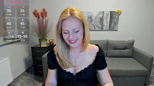 Snapshot of Mira_Whites chatting on 03/24/26, 01:16 Mira Whites online show from 03/24/26, 01:16