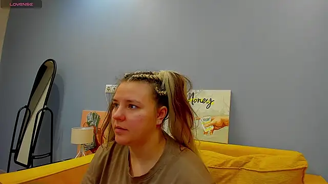 Snapshot of Jenny_Jimmy chatting on 02/21/26, 02:01 Jenny Jimmy online show from 02/21/26, 02:01