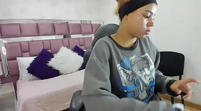 Snapshot of tamararose1 chatting on 03/06/25, 09:36 tamararose1 online show from 03/06/25, 09:36