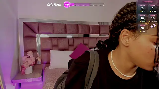 Snapshot of tamararose1 chatting on 09/29/25, 11:20 tamararose1 online show from 09/29/25, 11:20