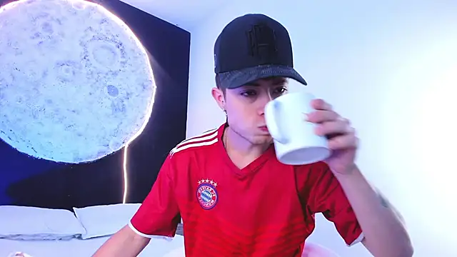 marcuscollins1  online show from 11/16/25, 02:11