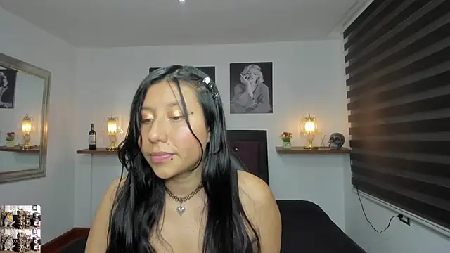 Nohemi louse online show from 02/03/25, 07:21