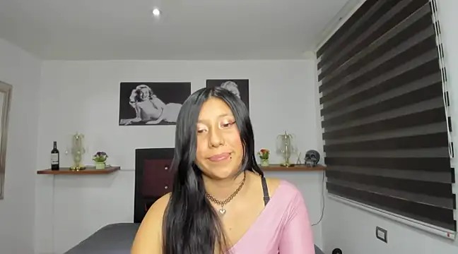 Nohemi louse online show from 02/08/25, 07:38