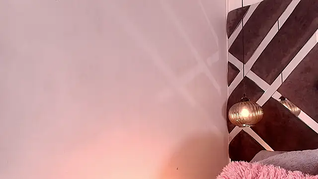 sara lopee1 online show from 11/01/25, 11:56