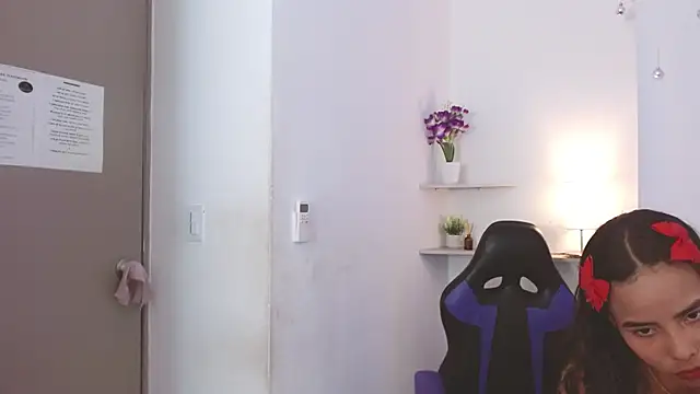 Roxy Stonee online show from 03/05/25, 07:27