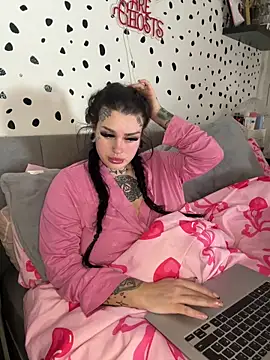 tempzzz12 online show from 05/15/26, 07:15
