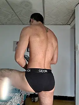 Niick01  online show from 10/16/25, 03:46