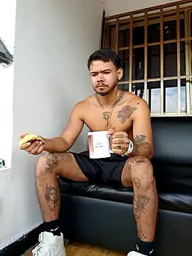 Niick01  online show from 10/18/25, 03:02