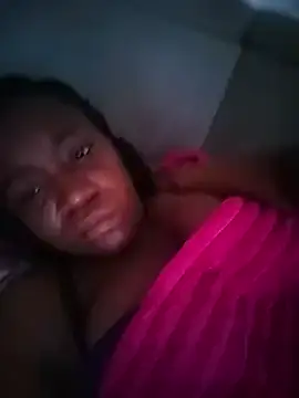 Snapshot of DayannaBronx chatting on 03/12/25, 02:12 DayannaBronx online show from 03/12/25, 02:12