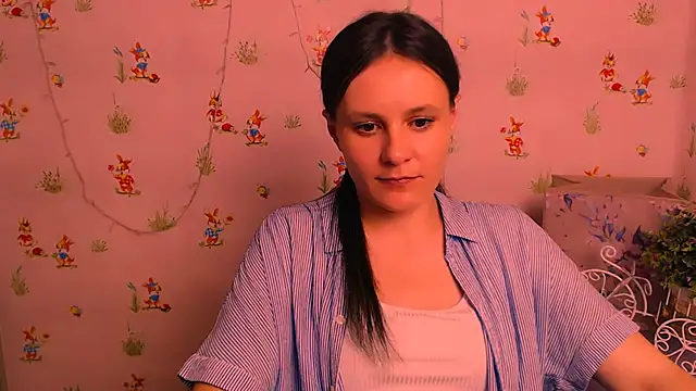 Snapshot of ValeriaHeart_ chatting on 02/06/25, 10:37 ValeriaHeart online show from 02/06/25, 10:37