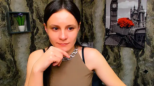 Snapshot of ValeriaHeart_ chatting on 02/22/25, 01:13 ValeriaHeart online show from 02/22/25, 01:13