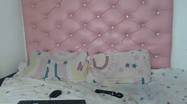 Snapshot of NikkyDangerr chatting on 02/13/25, 12:46 NikkyDangerr online show from 02/13/25, 12:46