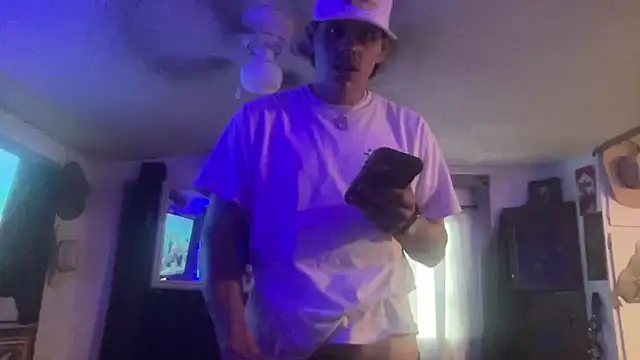 Snapshot of buckincowboy chatting on 03/16/25, 12:00 buckincowboy online show from 03/16/25, 12:00