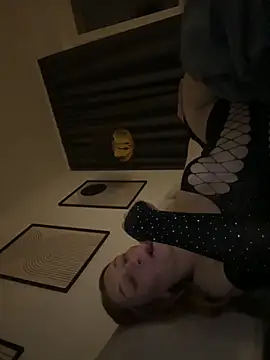 chaanntyy online show from 10/20/25, 08:31