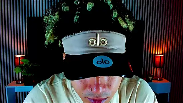 LihanJor 23 online show from 10/18/25, 01:01