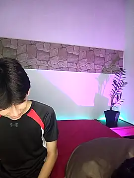 Snapshot of jacob_and_sam chatting on 02/22/25, 03:34 jacob and sam online show from 02/22/25, 03:34