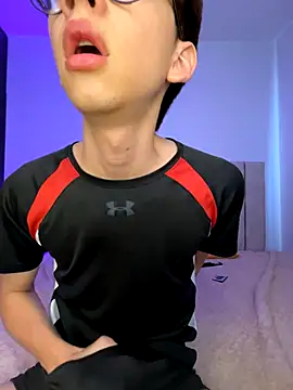 Snapshot of jacob_and_sam chatting on 09/14/25, 04:28 jacob and sam online show from 09/14/25, 04:28